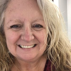 Meet your Posher, Janet